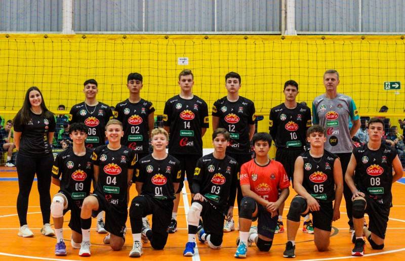 Com mais de 15 troféus, vôlei de Forquilhinha encerra a temporada de 2023 — foto 2