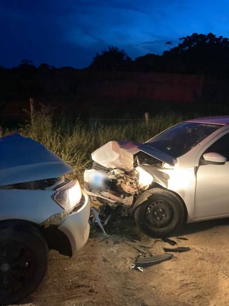 Motorista é encaminhado ao hospital após acidente em Jaguaruna — foto 2