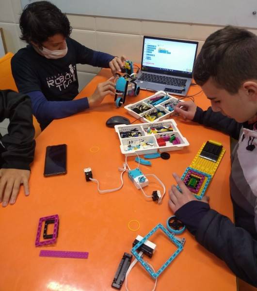 Colégio Satc levou ensino e tecnologia para mais de 1,7 mil estudantes da Rede Municipal de Criciúma — foto 2