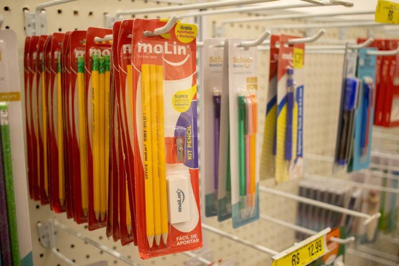 Em clima de volta às aulas, lojas apostam em material escolar e promoções no Criciúma Shopping — foto 2