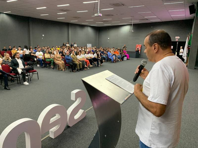 Palestra reúne comerciantes e lança oficialmente a Megaliquidação de Criciúma — foto 1