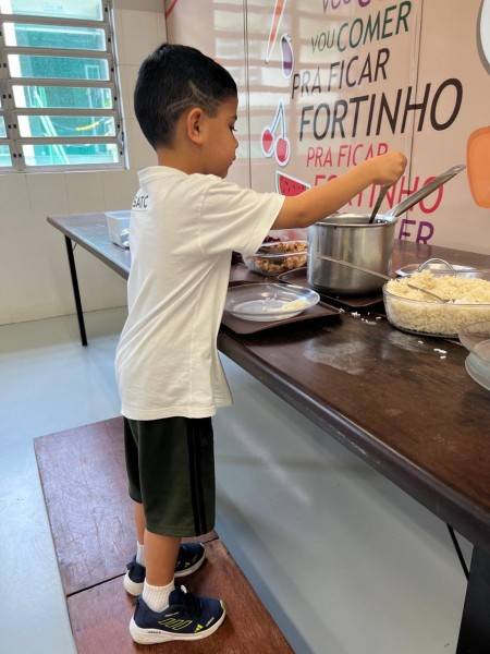 Educação Infantil do Colégio Satc oferece cardápio alimentar diferenciado aos alunos — foto 4