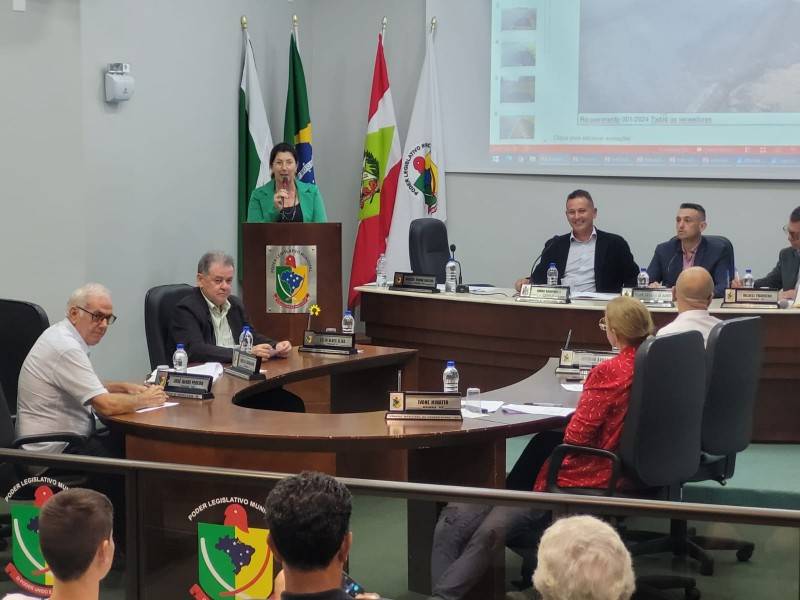 Vereadores cobram da Casan melhorias na rede no trecho da Rodovia Jacob Westrup — foto 1