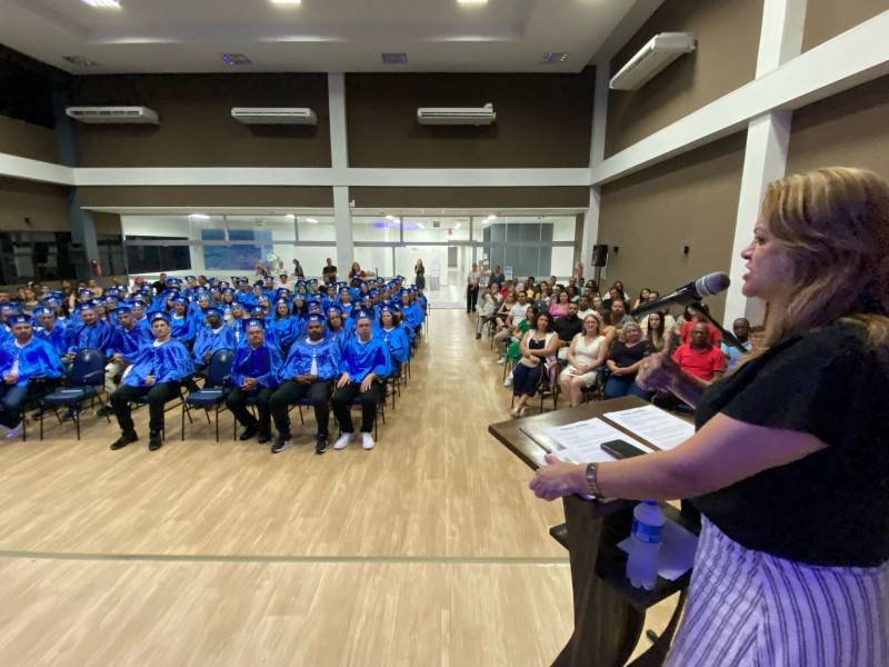 Governo de Içara forma mais 109 pessoas em cursos profissionalizantes — foto 2