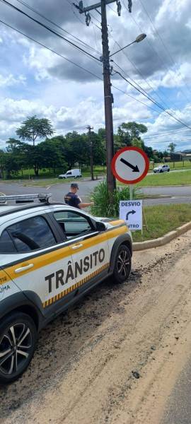 Avenida Luiz Lazzarin: novo desvio é sinalizado visando descongestionar trânsito — foto 2