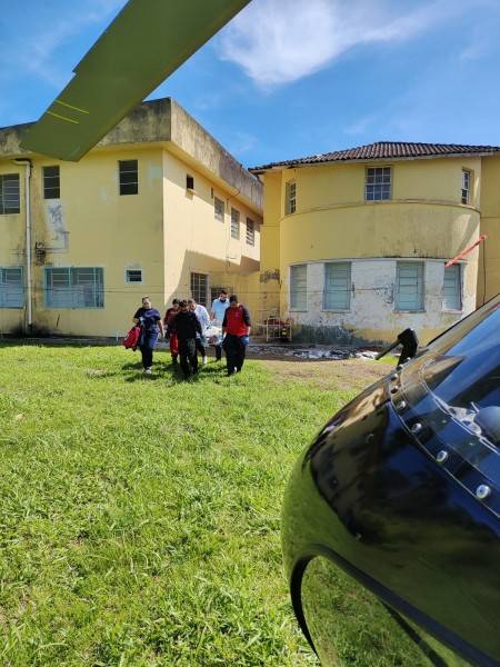 Motociclista fica gravemente ferido após colisão entre carro e moto em Imaruí — foto 1