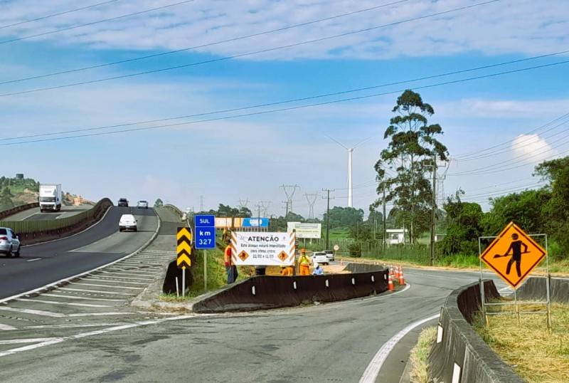 Evolução das obras em viaduto altera acesso em Capivari de Baixo — foto 1