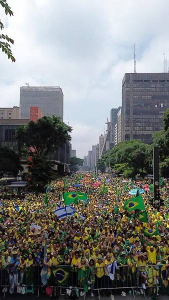 Governador de SC, deputados catarinenses e criciumenses participam de ato promovido por Bolsonaro em SP — foto 7