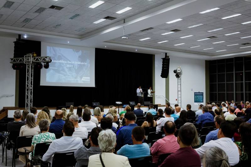 Sicoob Credisulca celebra resultados na AGO 2024 — foto 2