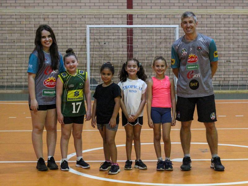 Baby Vôlei: Forquilhinha desenvolve projeto para crianças de 7 e 8 anos — foto 2