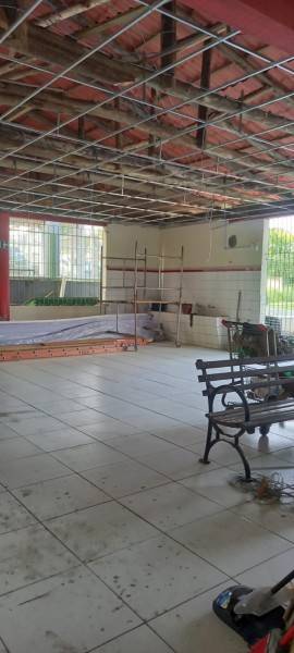 Pais reclamam de reforma na Escola Municipal Antônio Milanez Neto — foto 1