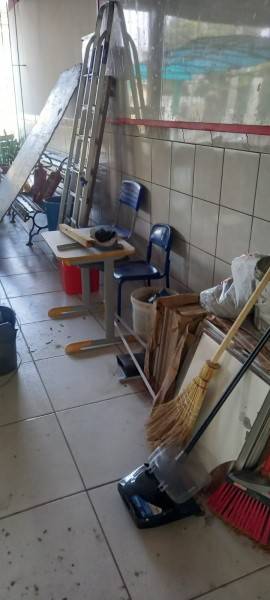 Pais reclamam de reforma na Escola Municipal Antônio Milanez Neto — foto 2