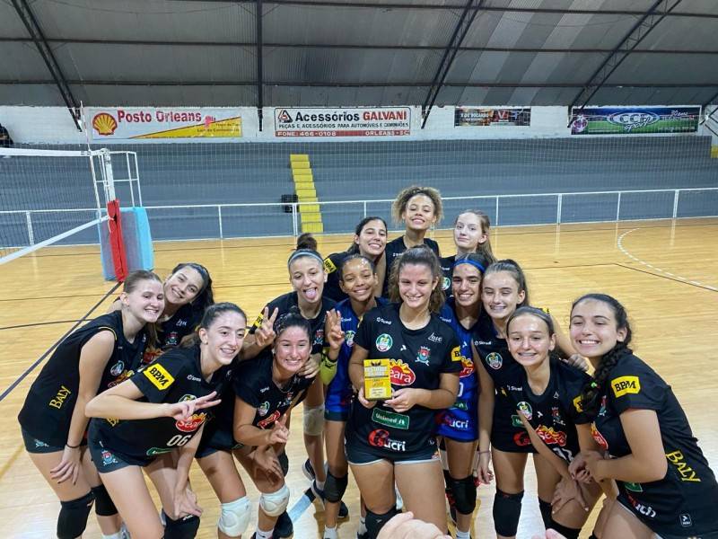 Com atleta destaque, Vôlei de Forquilhinha conquista etapa da Liga de Santa Catarina — foto 1