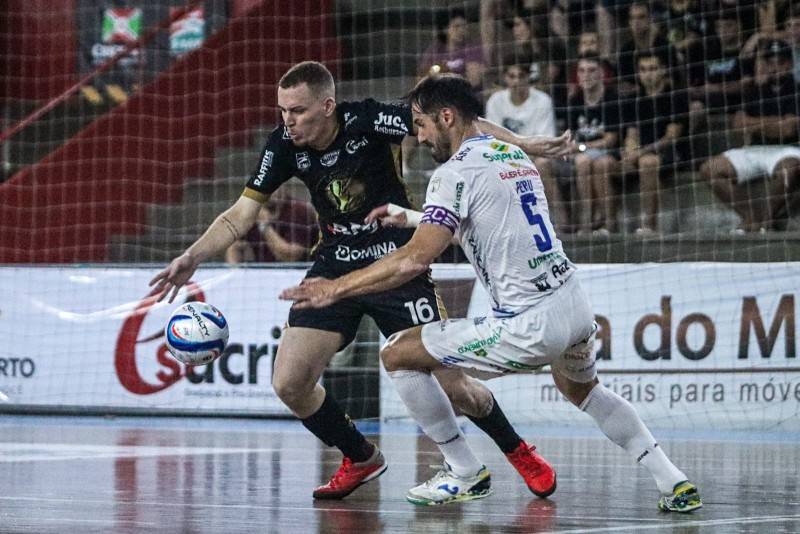 Em noite histórica, Criciúma Futsal vence o São Lourenço — foto 6