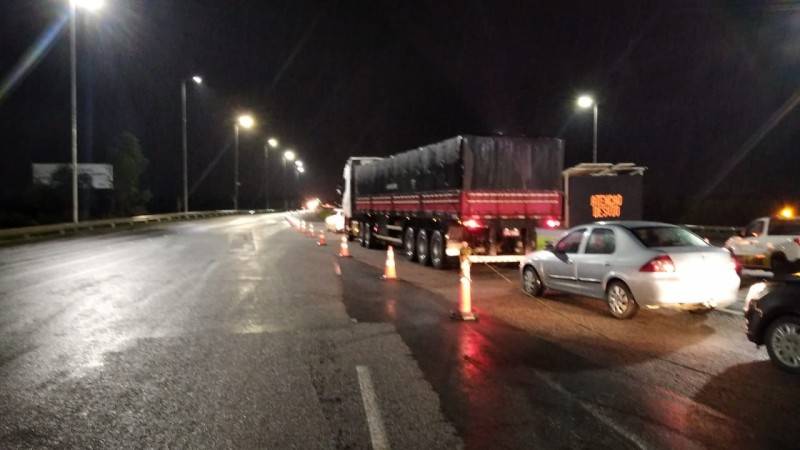 BR-101 tem pista interditada por alagamento em Maracajá; local funciona com contrafluxo — foto 2