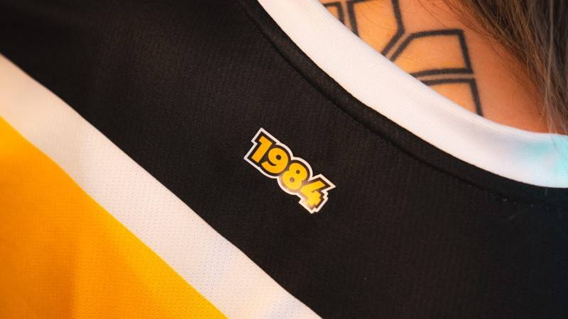 Criciúma lança camisa comemorativa em homenagem ao uniforme de 1984 — foto 2