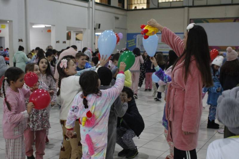 Dia do Pijama integra alunos do Ensino Fundamental do Colégio Satc — foto 2