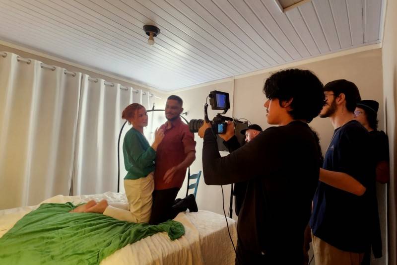 Atriz criciumense protagoniza filme gravado em Balneário Camboriú — foto 2