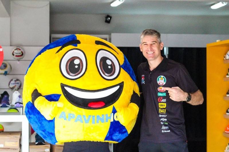 Com apoio da torcida e apresentação de mascote, Vôlei de Forquilhinha conquista o segundo lugar no Estadual — foto 1