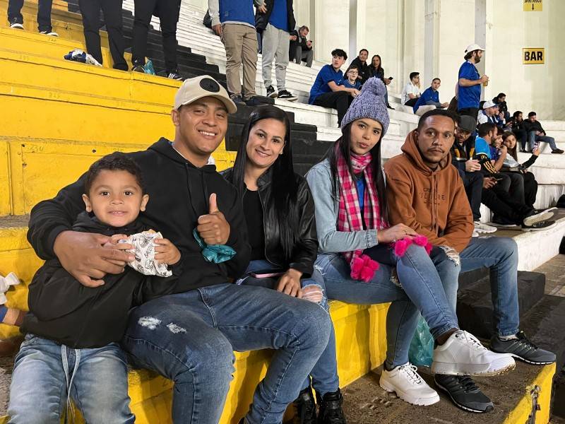 Cruzeirenses comparecem ao Majestoso e lamentam derrota da Raposa — foto 1