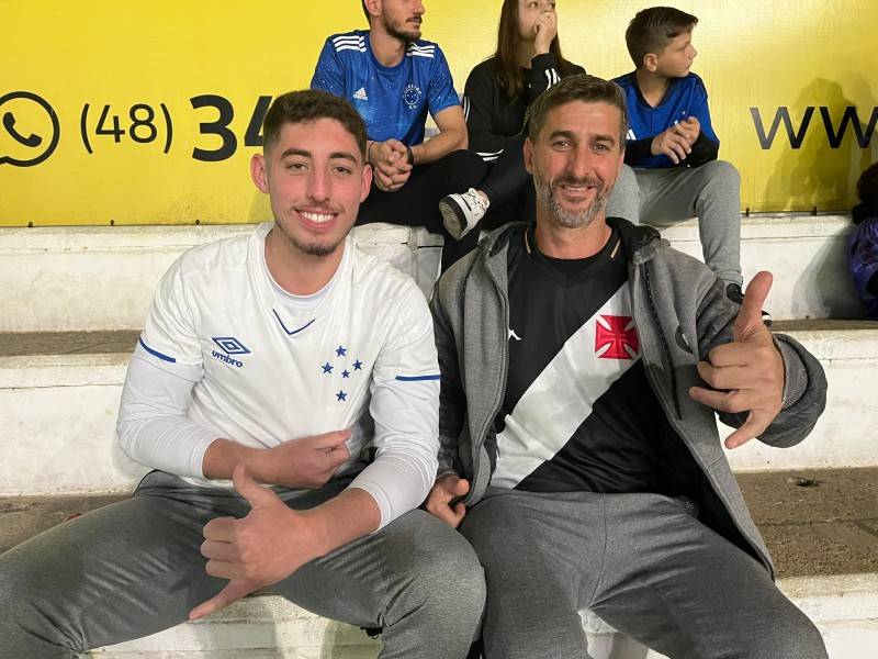 Cruzeirenses comparecem ao Majestoso e lamentam derrota da Raposa — foto 2
