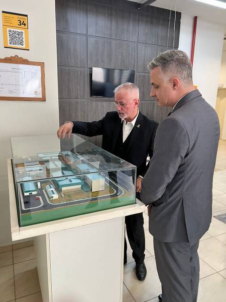 Deputado Matheus Cadorin conhece Projetos de Pesquisa da Satc — foto 1