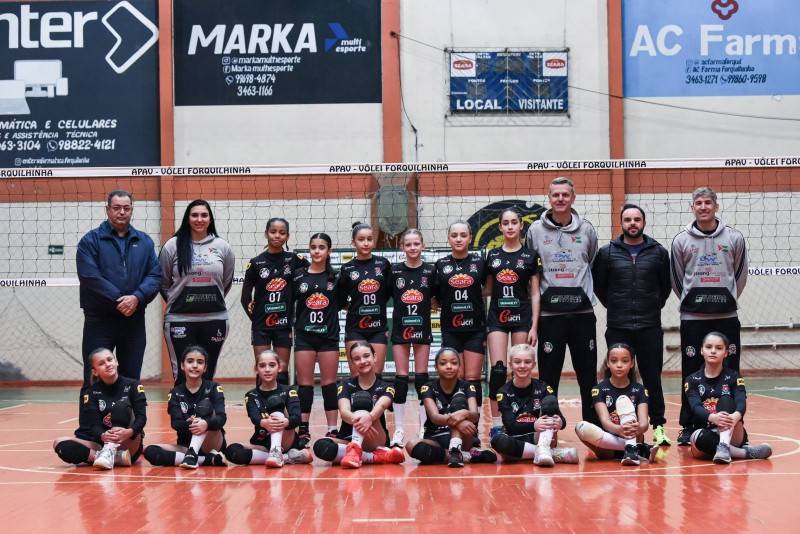Sem perder nenhum jogo, Vôlei APAV conquista etapa do Estadual — foto 6