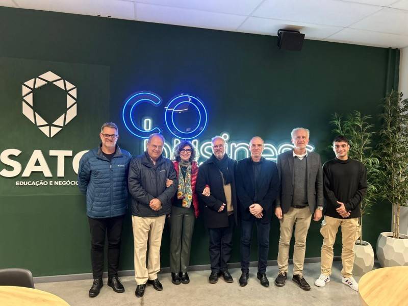 Cônsul Geral da Itália visita Colégio Satc e reforça parcerias de intercâmbio — foto 2