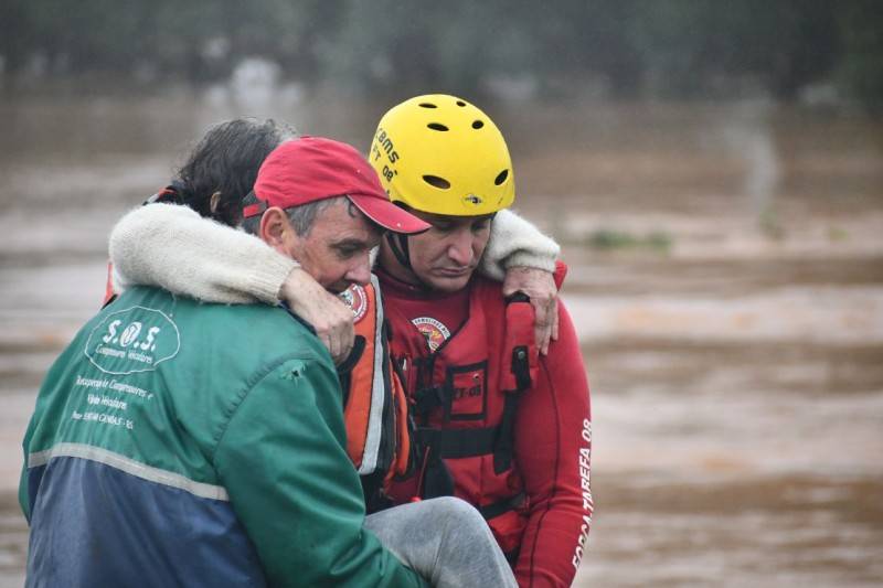 CBMSC finaliza operação no RS com resgate de mais de 3 mil pessoas e 560 animais — foto 1