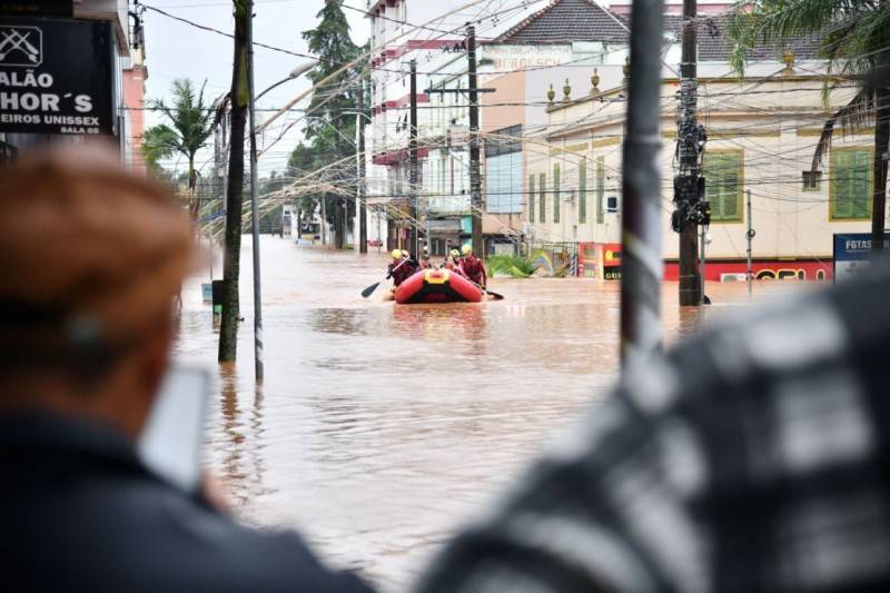 CBMSC finaliza operação no RS com resgate de mais de 3 mil pessoas e 560 animais — foto 2