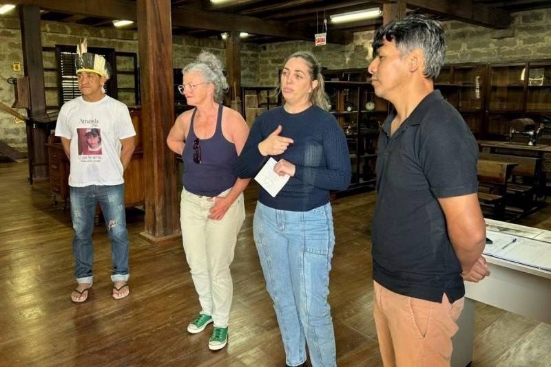 Professor e representante do povo Xokleng visita o Museu ao Ar Livre em Orleans — foto 2