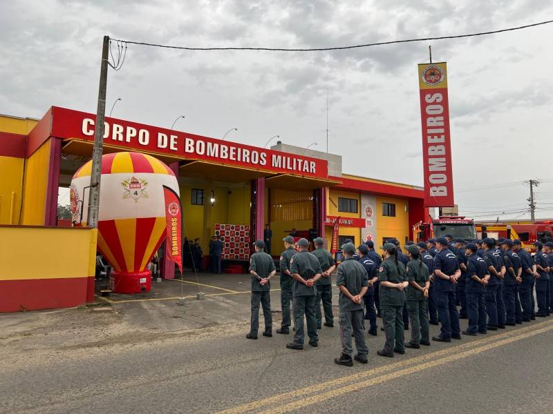 Solenidade em Araranguá homenageia bombeiros militares e autoridades — foto 1
