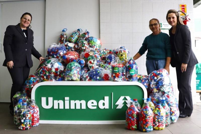 Grupo Unimed Criciúma arrecada quase 200 quilos de tampinhas plásticas para ONG de proteção animal — foto 1
