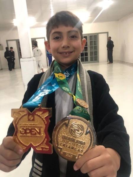 Menino prodígio: criciumense de 7 anos se destaca no jiu-jítsu e soma 23 medalhas em 24 competições — foto 2
