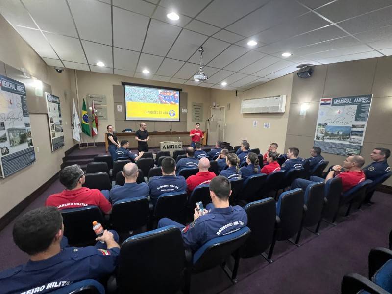 Bombeiros de Criciúma participam de Curso de Prevenção à Saúde Mental — foto 1
