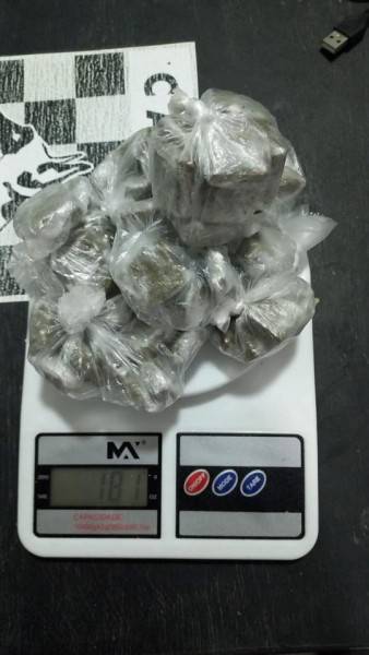 Polícia encontra ecstasy e maconha durante operação em Tubarão — foto 1