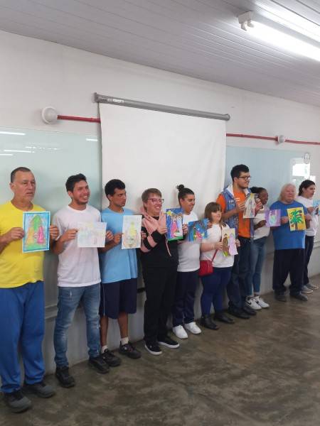 Aluno da Apae de Cocal do Sul vence etapa regional do Concurso Cartão de Natal — foto 1
