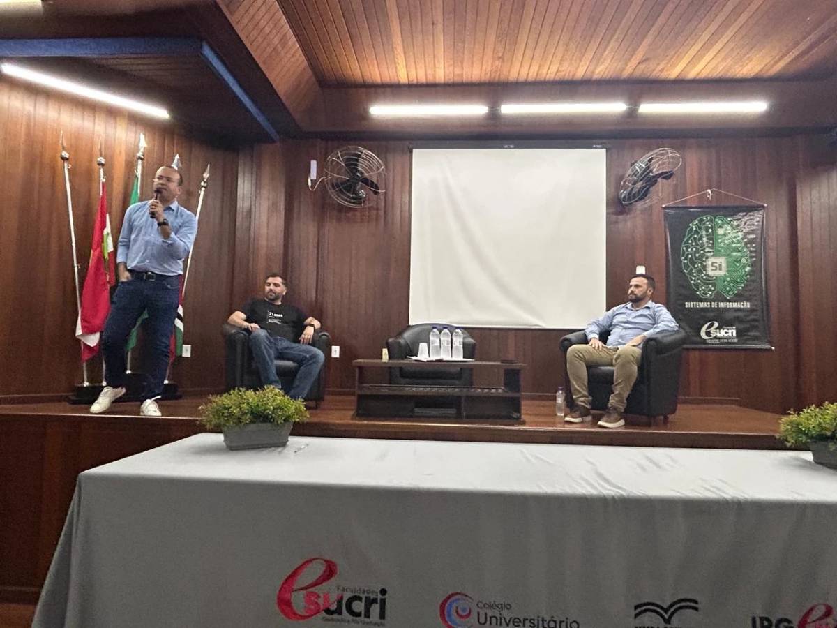 Faculdades Esucri e Betha Sistemas promovem evento que celebra o profissional de TI — foto 2