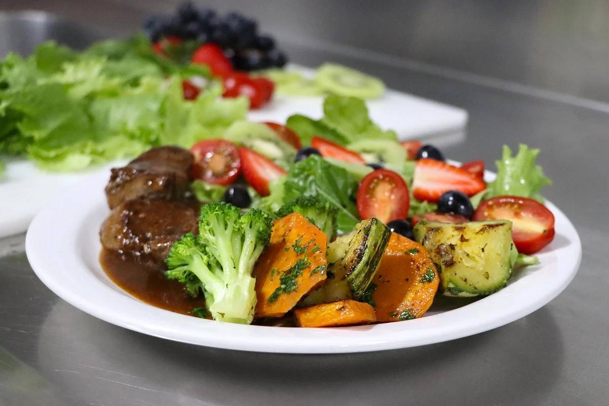 Sabor e criatividade redefinem o conceito de comida de hospital no Grupo Unimed Criciúma — foto 2