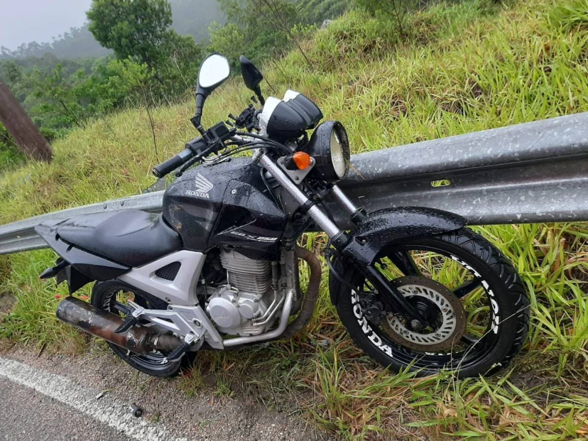 Motociclista fica ferido após sofrer queda em Treze de Maio — foto 3