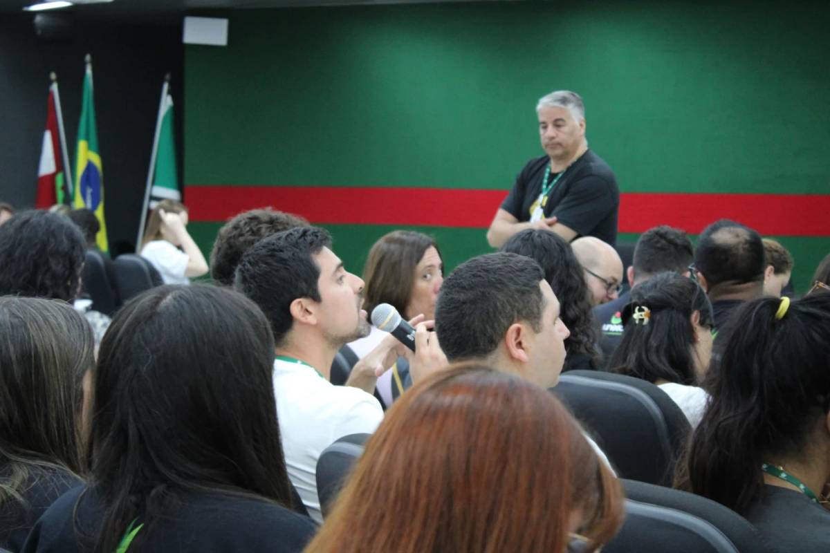 Em visita técnica, estudantes chilenos conhecem as unidades de saúde de Criciúma — foto 2