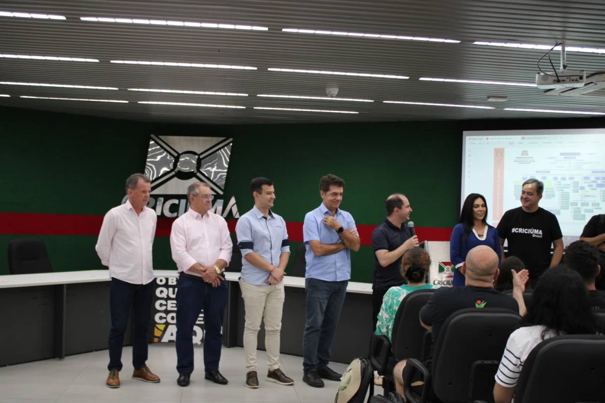 Em visita técnica, estudantes chilenos conhecem as unidades de saúde de Criciúma — foto 3