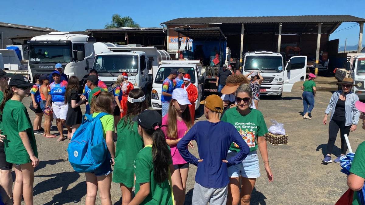 Criciúma: Grupo Amigos das Crianças se prepara para fazer entrega de brinquedos — foto 1