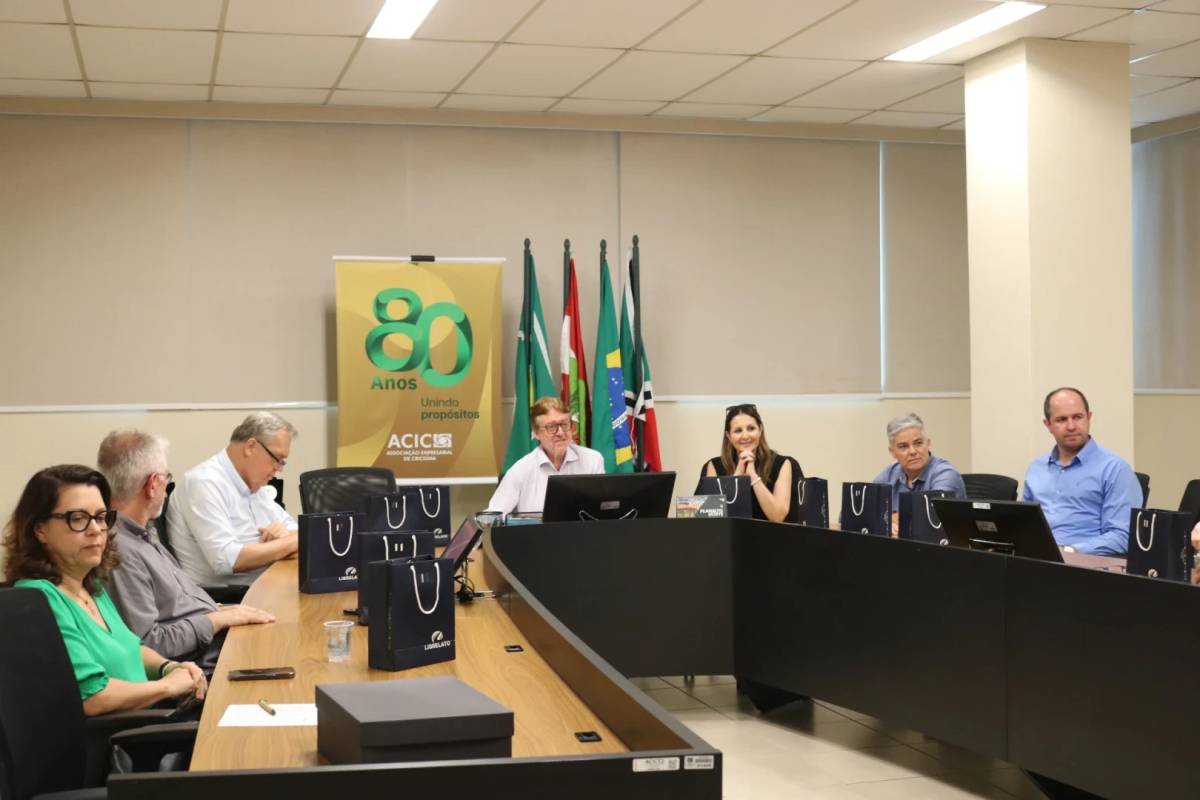 Acic homenageia diretores por sua atuação e contribuição — foto 1