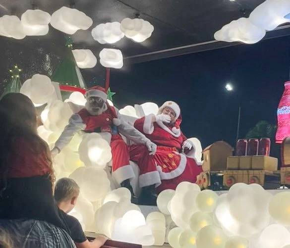 Moradores de Criciúma se encantam com caravana de Natal da Coca-Cola — foto 4