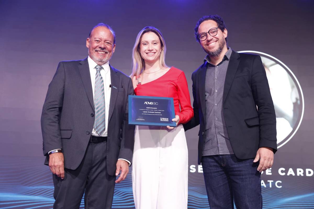 Graduanda da UniSatc conquista prêmio estadual com TCC sobre etarismo no mercado publicitário — foto 2