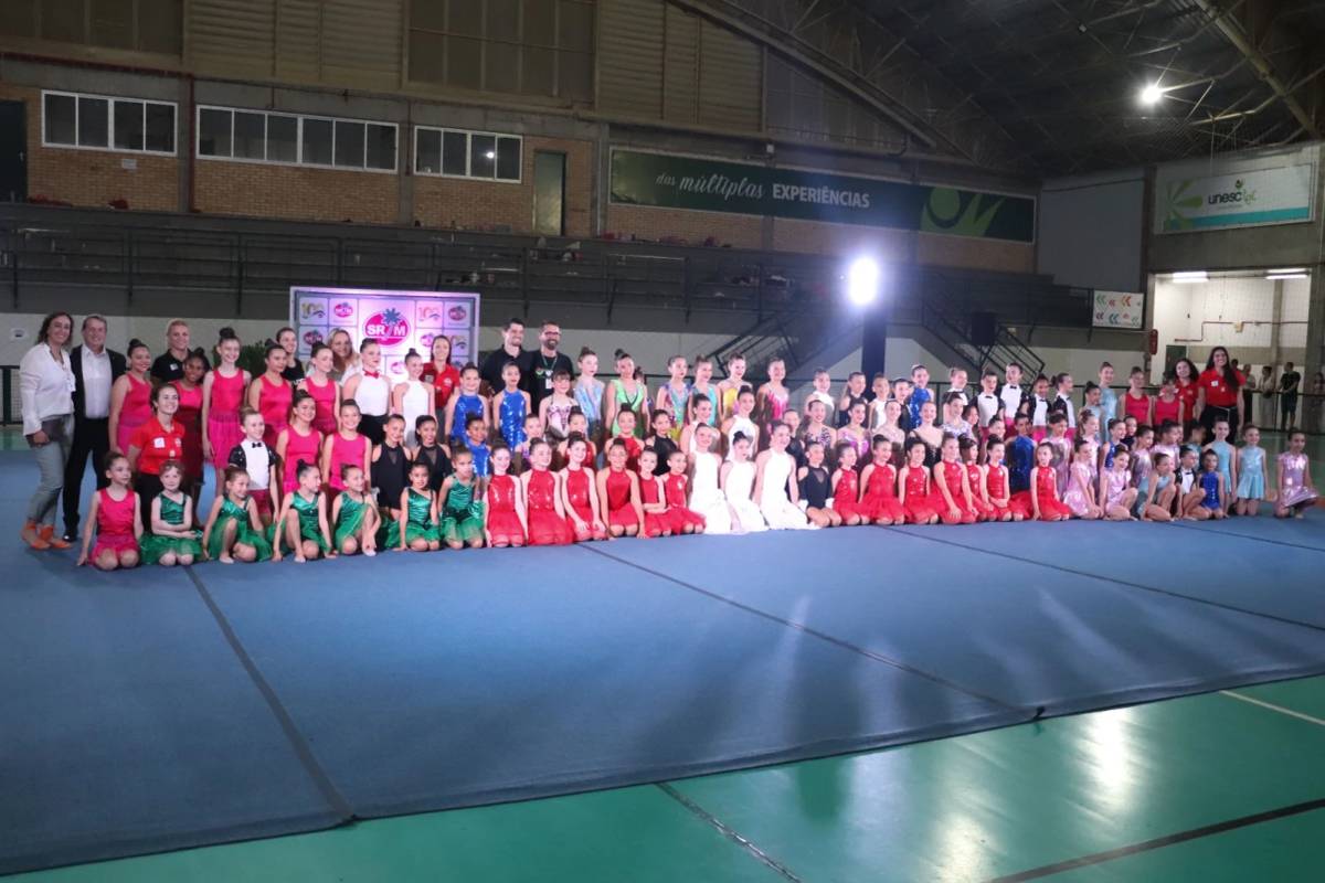 Encanto, emoção e ginásio lotado no Festival de Ginástica Rítmica — foto 1