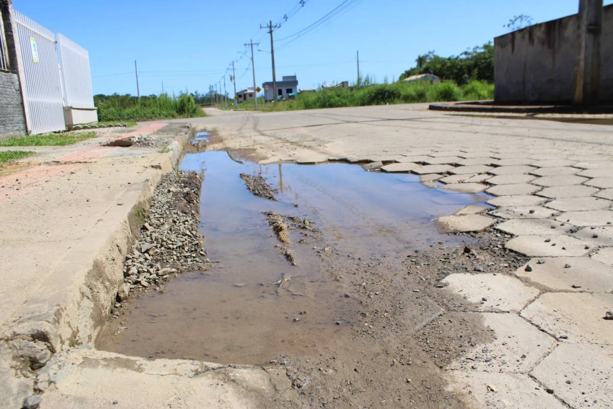 Moradores de loteamento reclamam sobre situação das ruas e cobram melhorias — foto 2