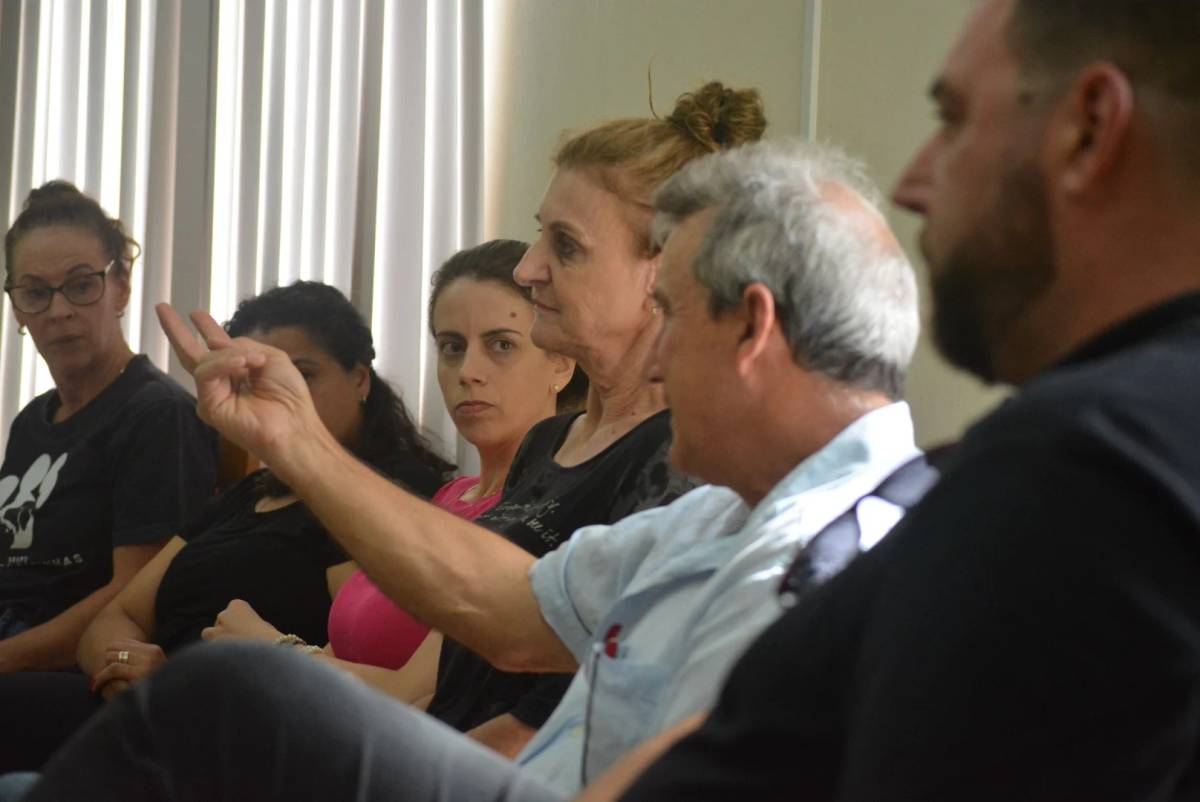 Prefeita eleita dialoga com protetores de animais em Urussanga — foto 2