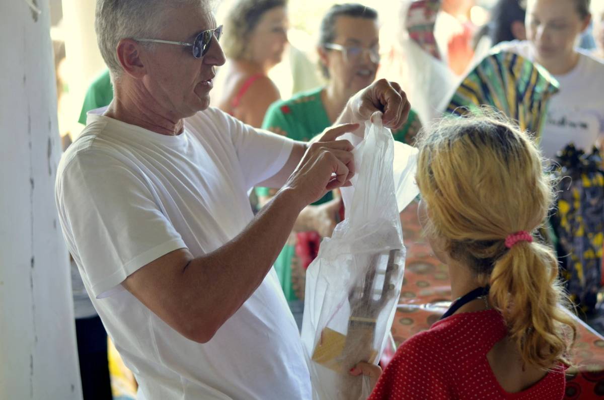 Casa da União beneficia quase 60 crianças em ação natalina — foto 3